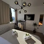 Brnistra Apartman *